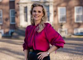 ‘MAFS’-expert Eveline geschrokken van alle negativiteit: “Stop met kandidaten beledigen”