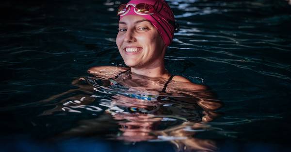 Deze zwemster is verkozen tot uniek sporttalent