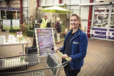 Tuincentrum Wolters in Overdinkel: ‘Als Duitsers niet mogen komen, kunnen we net zo goed dicht’