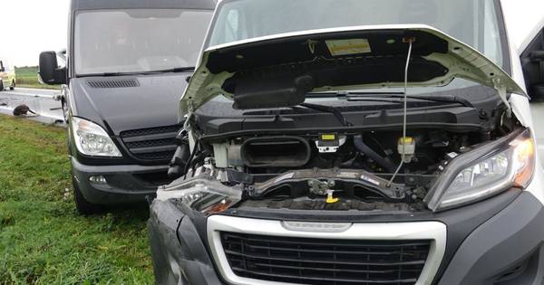 N36 deels dicht na ongeval met zes voertuigen