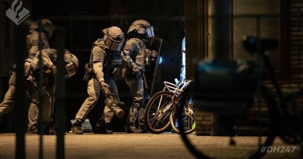 Inval bij autobedrijf Numansdorp tijdens internationale operatie tegen drugsbende.