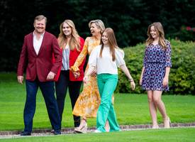Híer scoor je die vrolijke, groene jeans van prinses Alexia