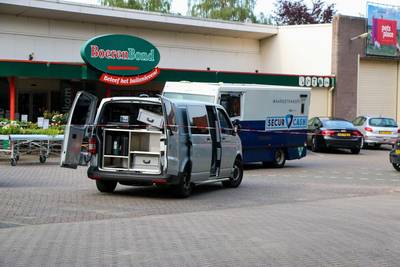 Overvallen chauffeur in Groesbeek moest met ‘bomvest’ aan een kluis kapot slaan