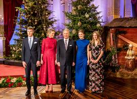 Belgische prinses Eléonore gespot in exact dezelfde jurk als prinses Amalia