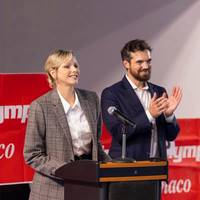 De geruite blazer van prinses Charlene van Monaco