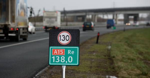 Voet van het gas op de A15: Je mag tussen Ochten en Tiel écht maar 90