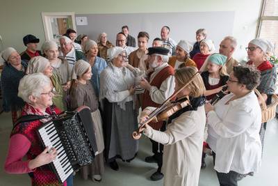 ‘Anti-poeha-club’ waagt zich aan kroonjuweel der musicals: ‘Joh, dat durven we nooit!’