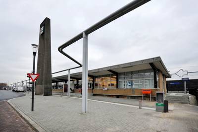 Conducteur mishandeld door drie jongens op station Oldenzaal