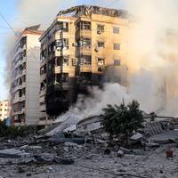 ‘We hadden twee goden. Eén van hen is nu dood’: ongeloof in Beiroet na overlijden van Hezbollah-leider Nasrallah