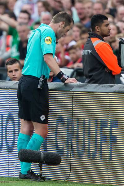 KNVB komt met 'Control Room' voor video-ref in Zeist