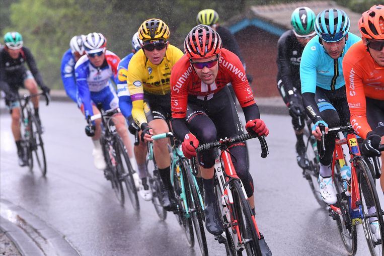 Koers Kort. Tom Dumoulin haakt af in Dauphiné: "Tour niet ...