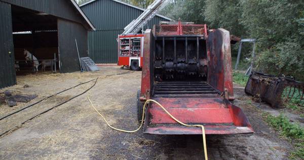 Strostrooier vliegt in brand bij boerderij in Meddo