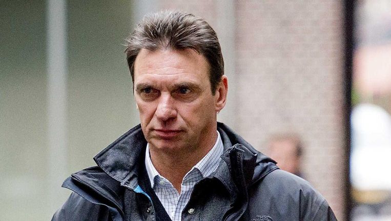 Nederlandse topcrimineel Holleeder wilde zussen en ex ...