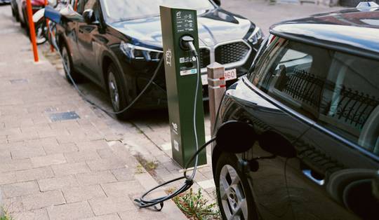 Is de elektrische auto de winnaar van de energiecrisis? ‘Het verschil is opmerkelijk’