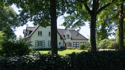 Drie gemaskerde en gewapende mannen vallen woning binnen in Zandhoven: slachtoffer overgoten met zuur en benzine