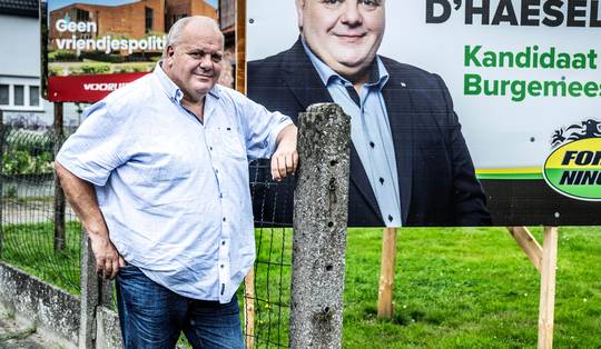 ‘Als ik Marc Van Ranst tegenkom, weet ik niet wat ik met hem ga doen’: Guy D’haeseleer reikt naar de burgemeesterssjerp