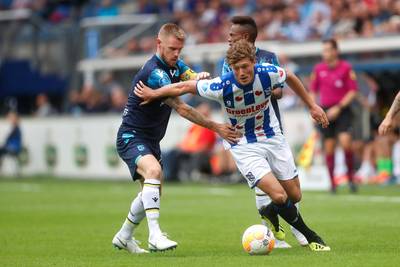 LIVE | Beginfase vol strijd in Abe Lenstra-stadion