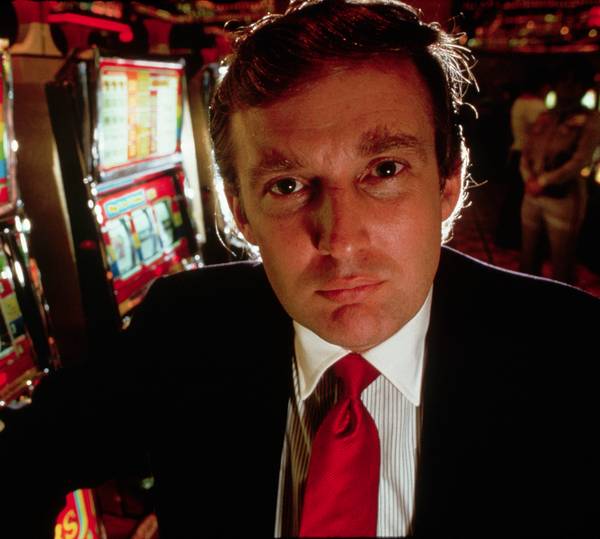 Donald Trump in 1989 tijdens de opening van het Taj Mahal Casino in New Jersey.
