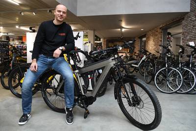 E-bike maakt van plaatselijke fietsenmaker halve elektricien
