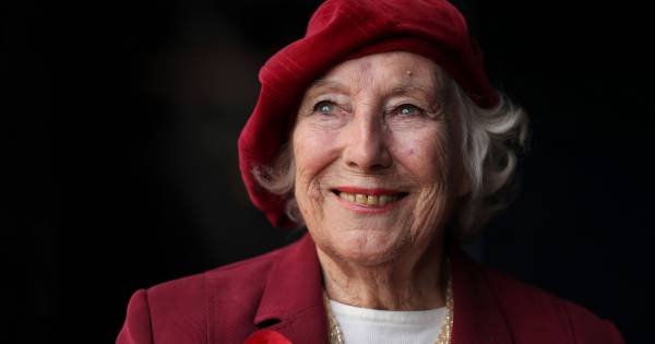 Zangeres En Liefje Van De Troepen Vera Lynn 103 Overleden Show Ad Nl