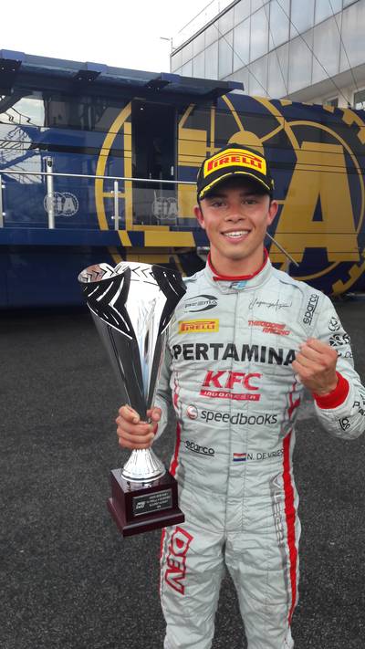 De Vries laat Wilhelmus klinken op Hungaroring