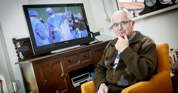 Man die live op tv diepe hersenstimulatie kreeg voelt zich herboren - AD.nl