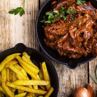 Zo maak je een frietje rendang