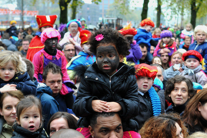 Anti Zwarte Piet Comite Tilburg Hoopt Zondag Op Enkele Tientallen