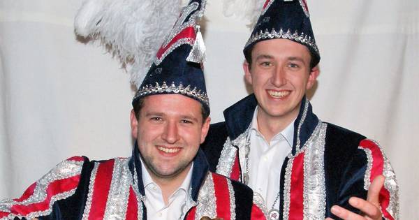 Tweelingbroers bij De Pearse Köp uit Weerselo