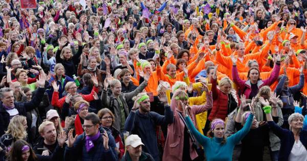 Akkoord onderwijs niet voldoende: 'We gaan woensdag gewoon staken' - AD.nl