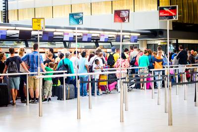 Vakantie omboeken? Dure grap!