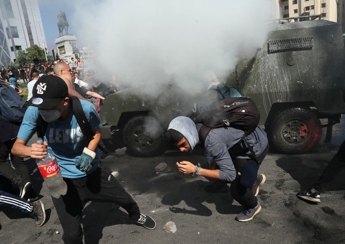 Le Chili Sembrase Le Bilan Des émeutes Passe à Sept Morts