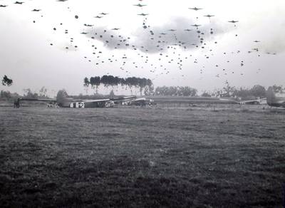 Geen parachutisten bij herdenking Overasselt