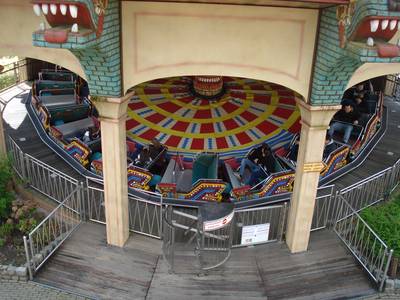 Man (67) overlijdt na ongelukkige val in Bobbejaanland