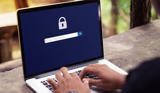 Mag u die steeds wisselende paswoorden éindelijk vergeten? ‘Het is echt niet de beste strategie’