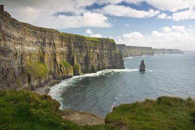 De Wild Atlantic Way in Ierland doet z'n naam eer aan