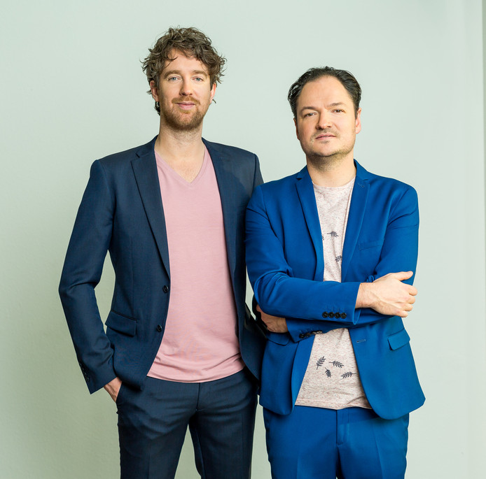 Woe en Van der Laan theaterjongens, verzeild op televisie Show AD.nl