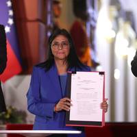 Spanje wil dat EU sancties tegen Venezolaanse interim-president opheft • Venezuela verleent 379 politieke gevangenen amnestie