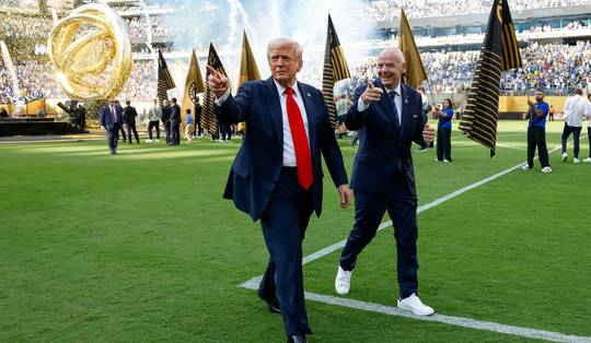 ‘Gianni Infantino liet alle gêne varen om Trump te kietelen, te bewieroken’: van de hoop die de FIFA-baas voorspiegelde, blijft niets meer over