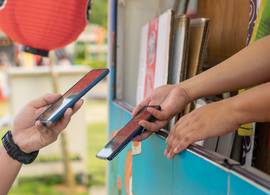 Geen contant geld op zak? Zo werkt betalen via een QR-code