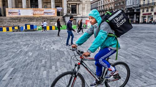 Uber, Deliveroo en Airbnb groeien als kool. Maar de echte wereld groeit niet mee