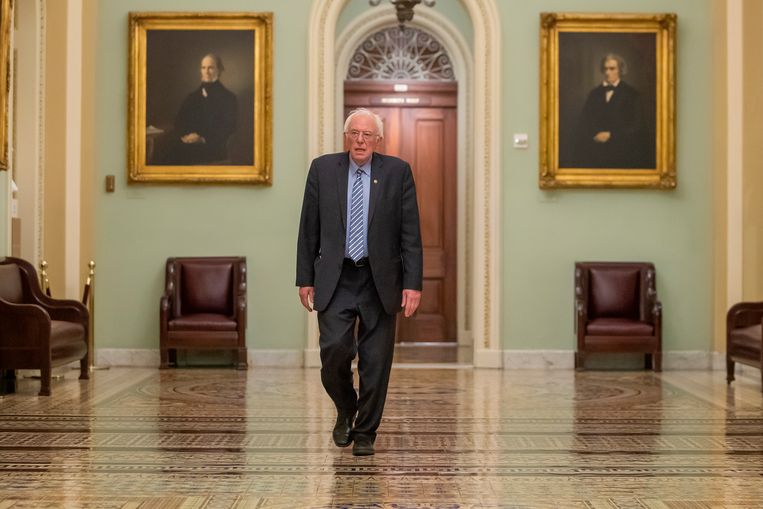 Bernie Sanders stapt uit presidentsrace, Biden roept op tot eenheid binnen partij