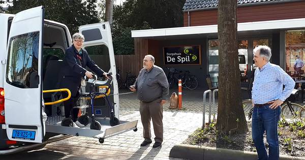 WP-Bus rijdt voor eerste keer naar Wouw, 'Eindelijk zelf boodschappen doen'