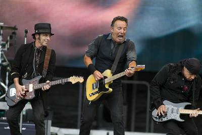 Gitarist van Bruce Springsteen beroofd van vier dure gitaren