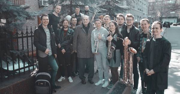 Oldtimershow nieuwste aanwinst Bigbandfestival Goor