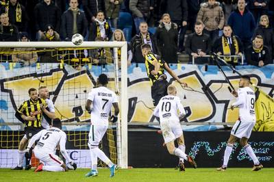 Vitesse in slotfase voorbij ADO Den Haag