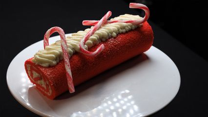 130. Bûche de Noël Toute Rouge