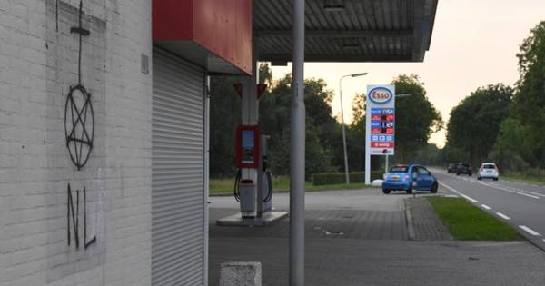 Weer bekladding met pentagram in Maasland - De Gelderlander