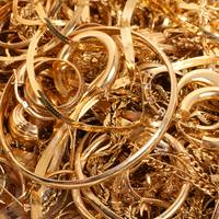 Zó voorkom je dat je gouden sieraden verkleuren