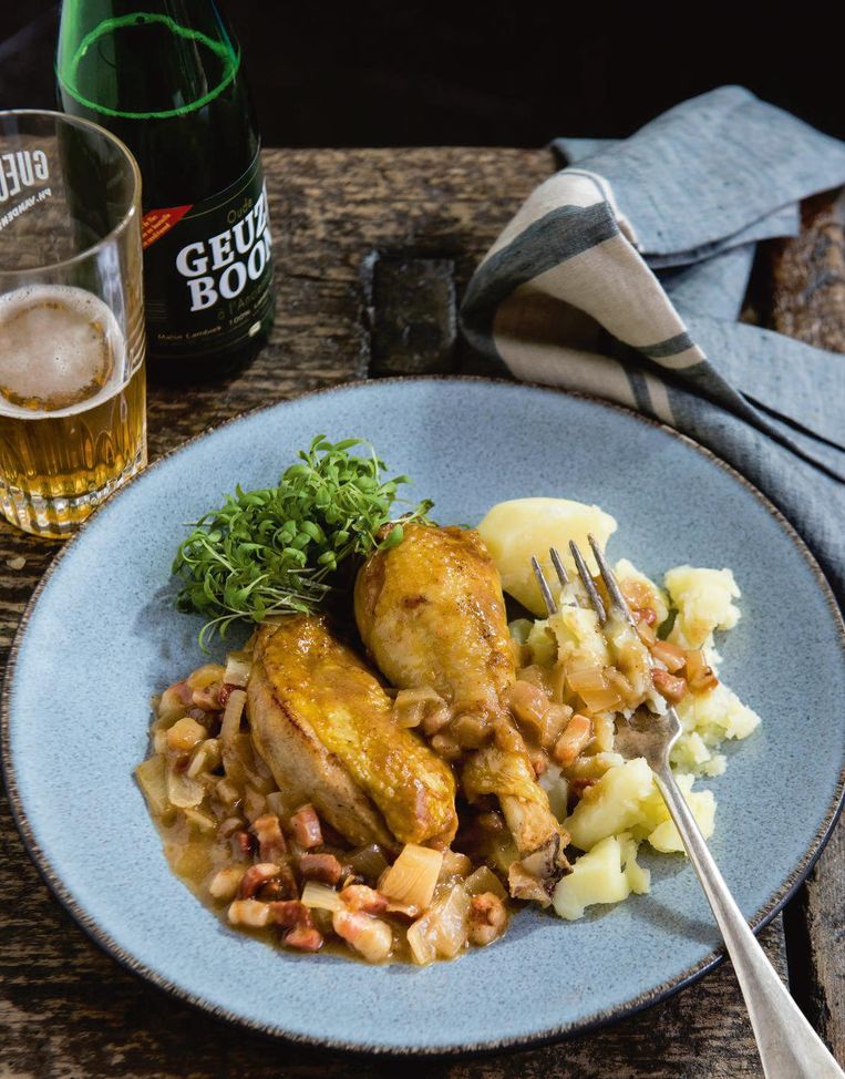 Jeroen Meus maakt stoofpot van kip en oude geuze Nina kookt Nina HLN